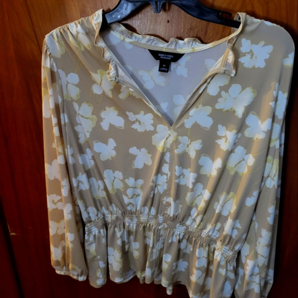 Simply Vera Vera Wang top
